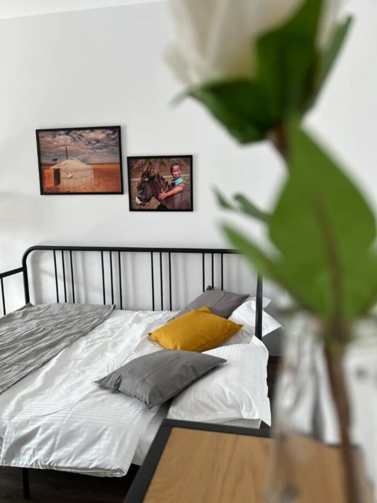 High-Rise Luxury Apartment With Free Parking Bukarest Exterior foto