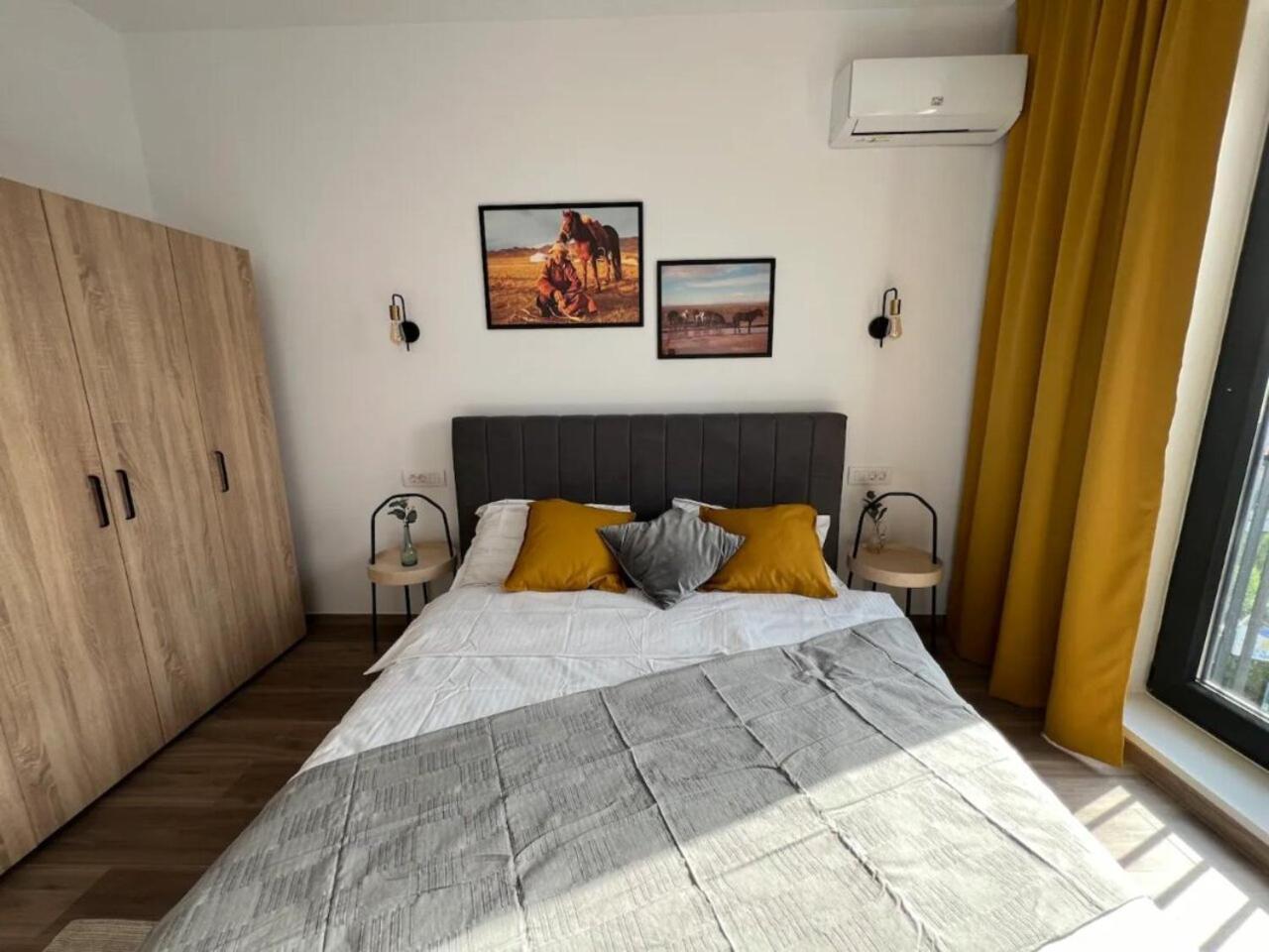 High-Rise Luxury Apartment With Free Parking Bukarest Exterior foto